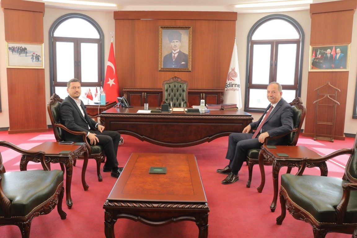  Edirne Belediye Başkanı Recep Gürkan'a Atatürk Kültür Merkezi ve Belediye Konservatuarı Binasında Ziyaret
