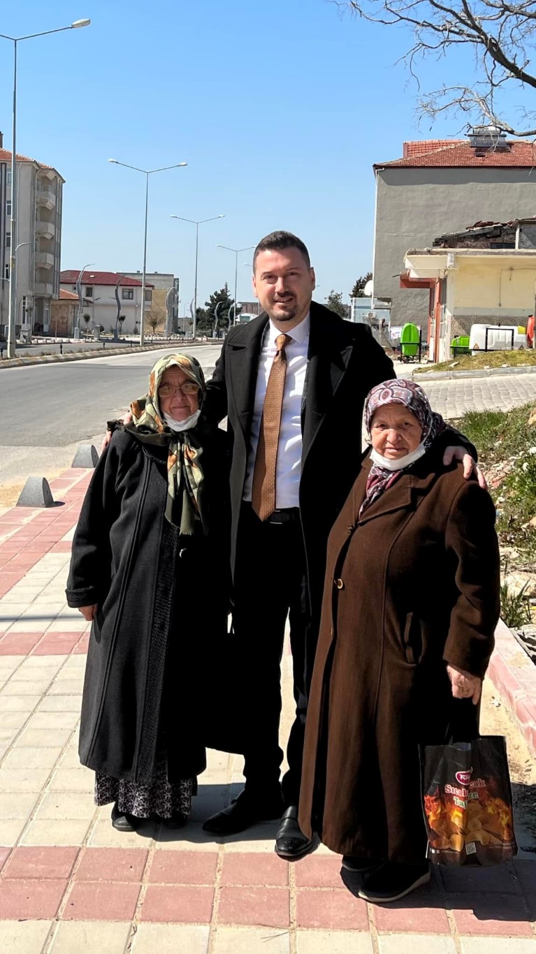 MAHALLEMİZİN ÇINARLARI İLE 🌸💐🌳