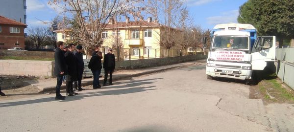 BİR TIR YARDIM DA YOLAGELDİ KÖYÜMÜZDEN 