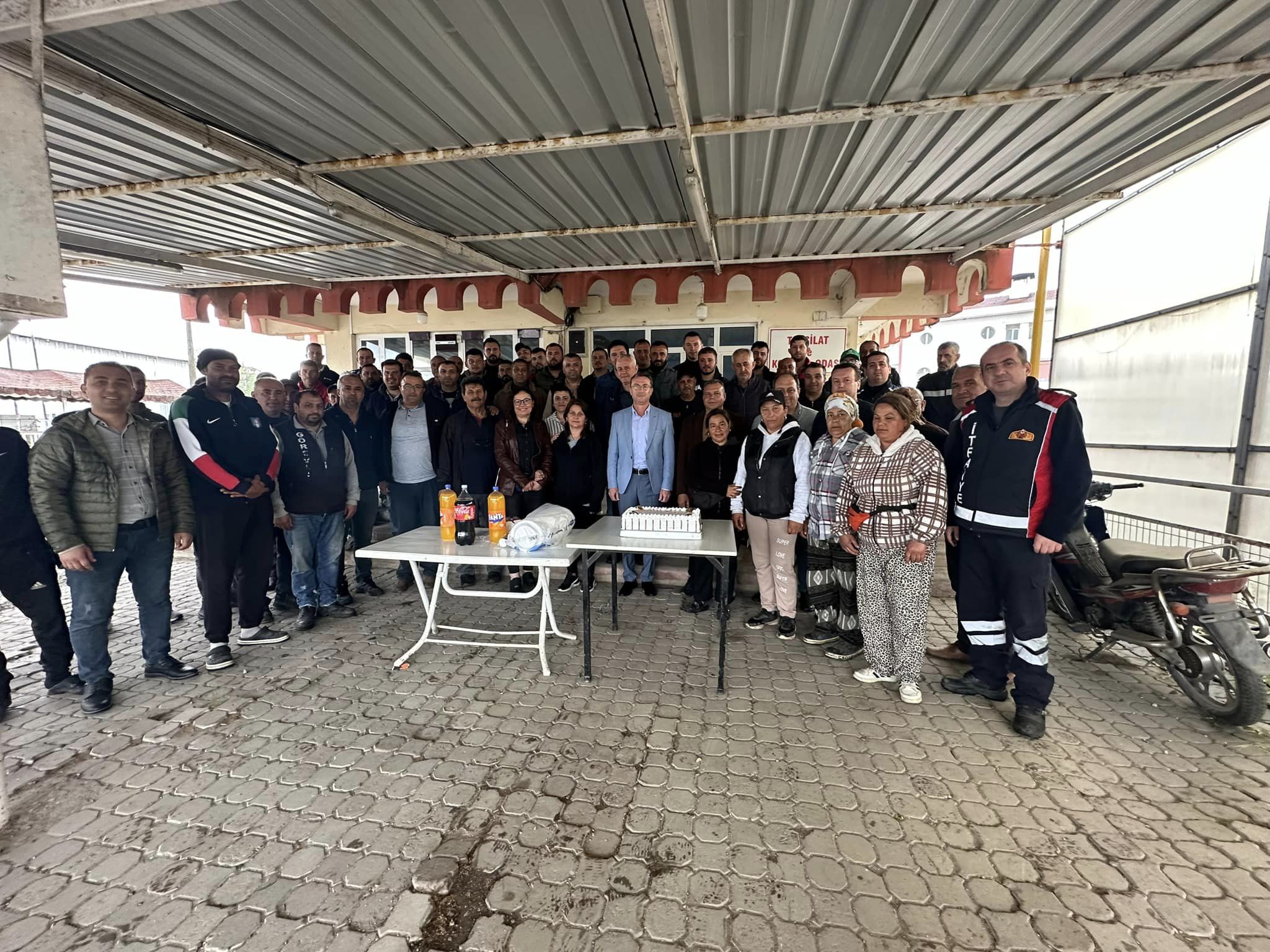 Yeni Dönem Pastamızı Personelimizin Katılımıyla Kestik.