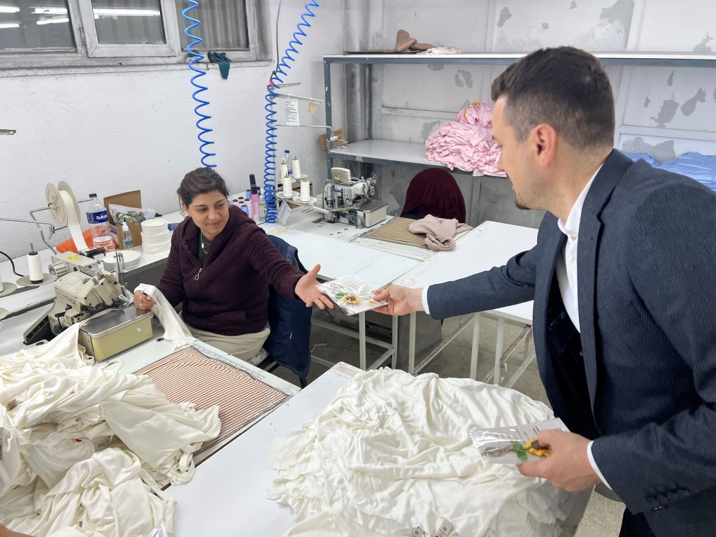 images/5dda3d66-f46c-1b20-9770-714055e6767f.jpg
