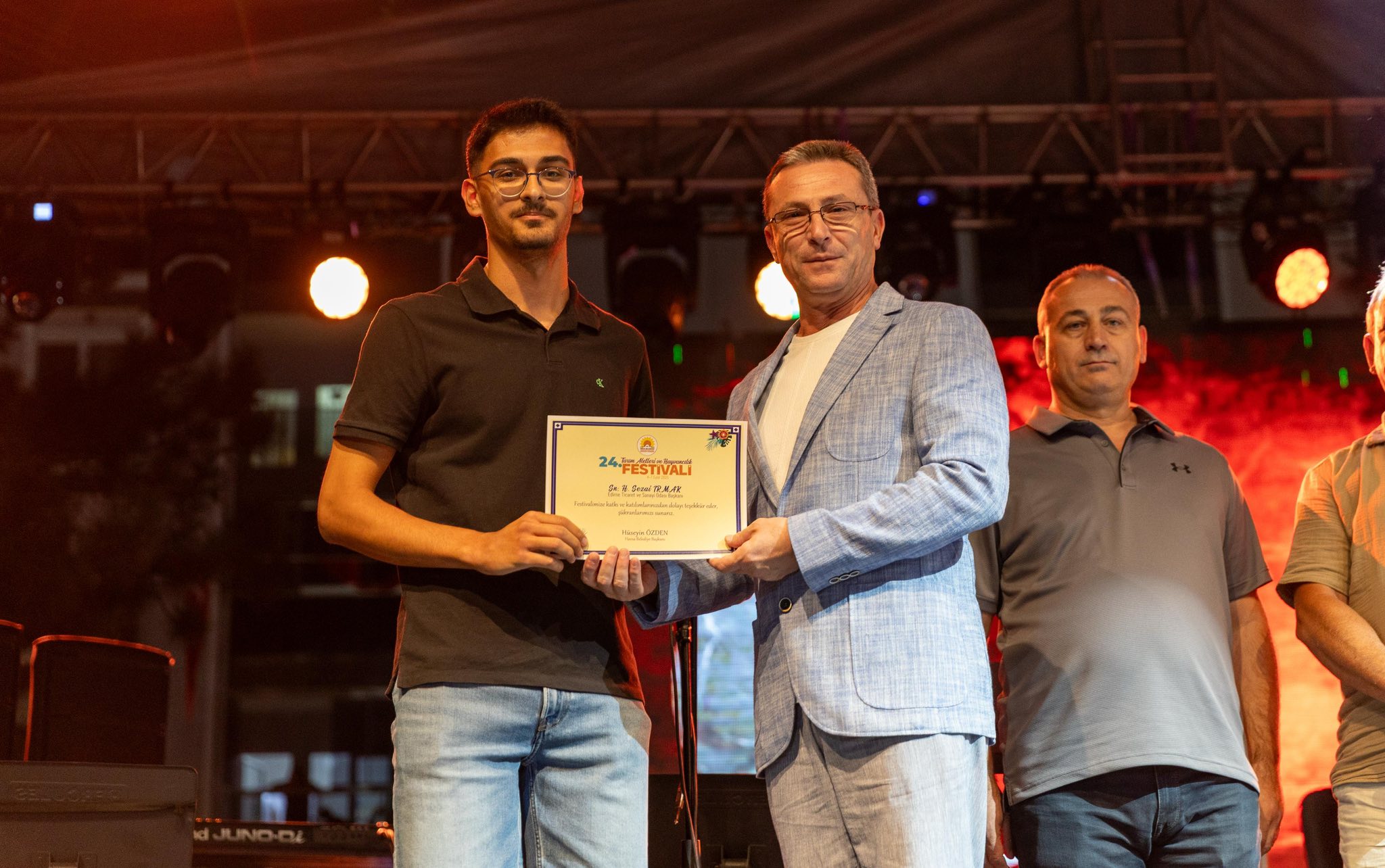 images/ecf1640a-f4e9-8681-0d6d-650d365fbd7f.jpg